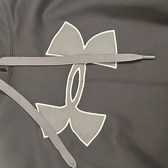 Men's Under Armour Hoodie - Picture 2 of 4